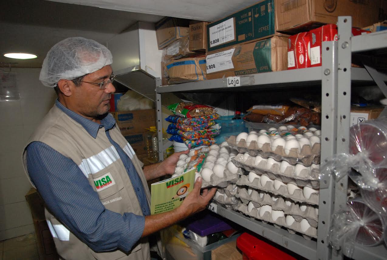Vigilância Sanitária apreende produtos na zona Leste