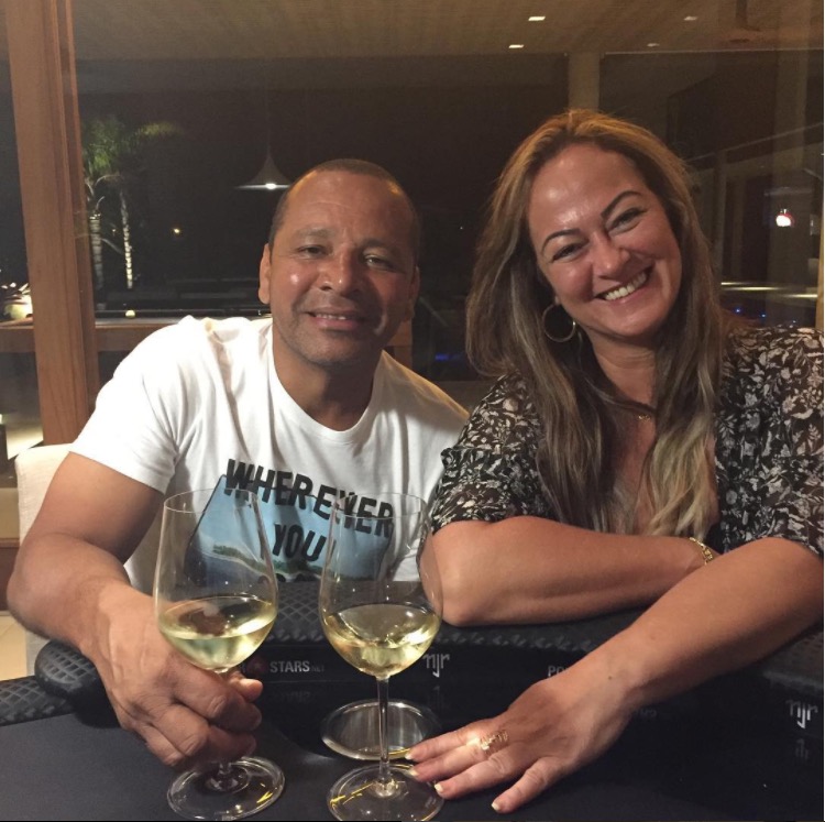 Mãe de Neymar faz post sugestivo e dá a entender que está separada do pai do jogador