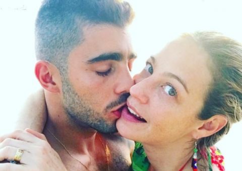 Luana Piovani posa com lingerie sexy e dá dica para apimentar a relação