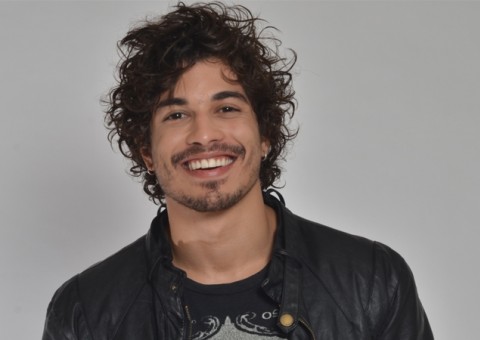 Sem contrato com a Record Douglas Sampaio pode voltar a Globo