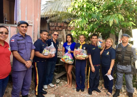 40 famílias carentes são ajudadas por ação social de colégio da PM 