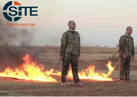 Estado Islâmico divulga vídeo que mostra dois soldados turcos queimados vivos