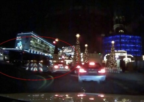 Vídeo mostra momento de atentado com caminhão em Berlim  