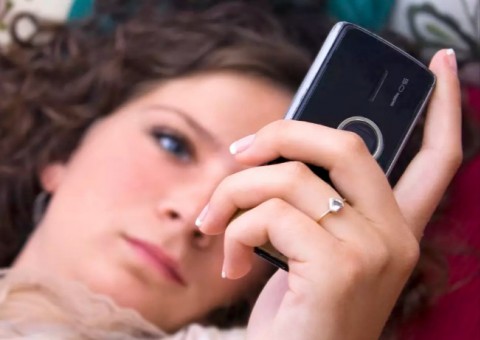 Excesso de Facebook no Natal deixa pessoas deprimidas, diz pesquisa