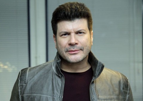 Paulo Ricardo é flagrado assistindo filme pornô em aeroporto