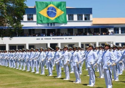 Marinha do Brasil tem concurso com 260 vagas