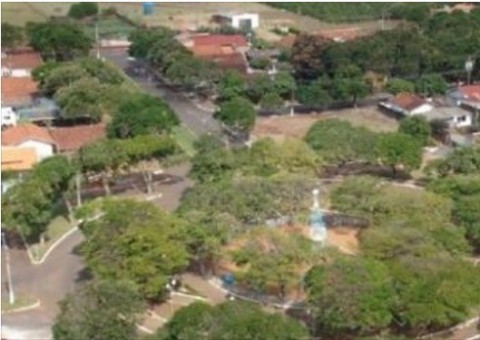 Vizinho tenta atirar em cachorro e mata criança de 4 anos