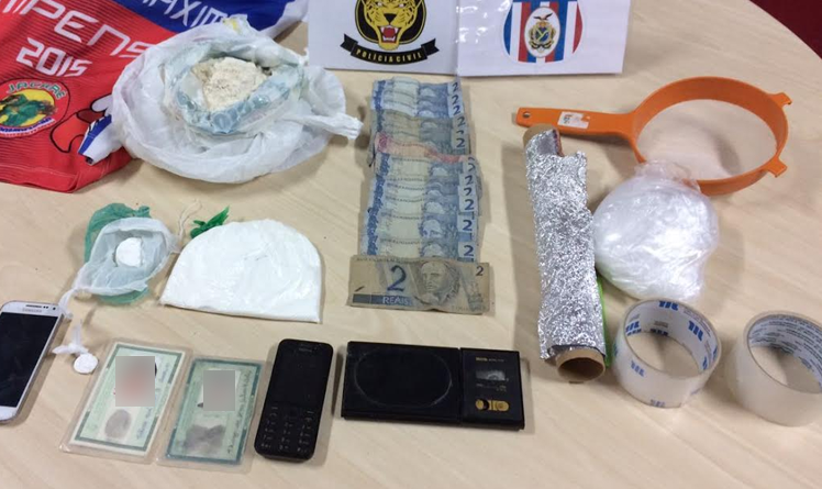 Namorados são presos em flagrante por tráfico de drogas em Manaus