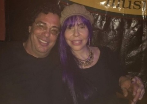 Casagrande e Baby do Brasil assumem namoro, 'é uma coisa séria mesmo'