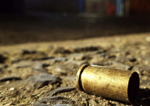 Durante celebração de Natal, homem mata esposa com 6 tiros em Manaus