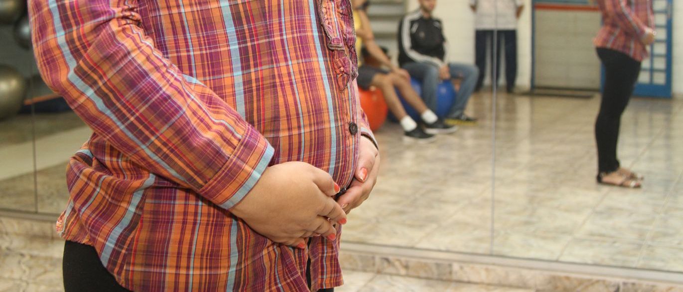  Idoso dá dinheiro para empregada abortar e é morto por pai do bebê