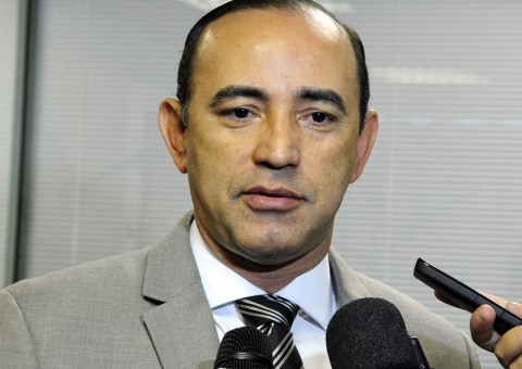 Lobo diz que é atacado pela Rede Diário por ter contrariado interesses do grupo