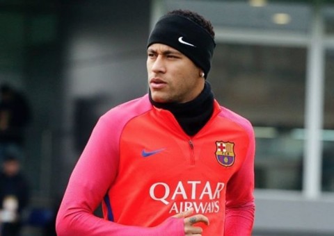 Neymar e Oscar são os jogadores mais bem pagos do mundo