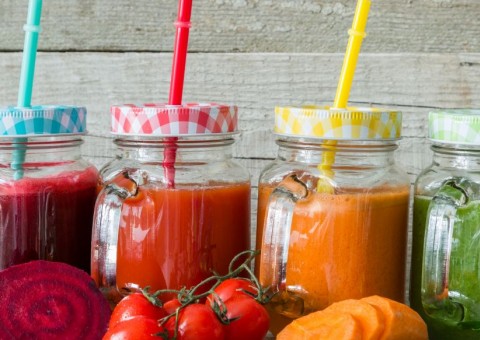  Detox para desinchar após a comilança de fim de ano