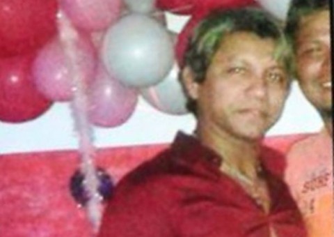 Cabeleireiro é encontrado morto dentro de seu salão de beleza