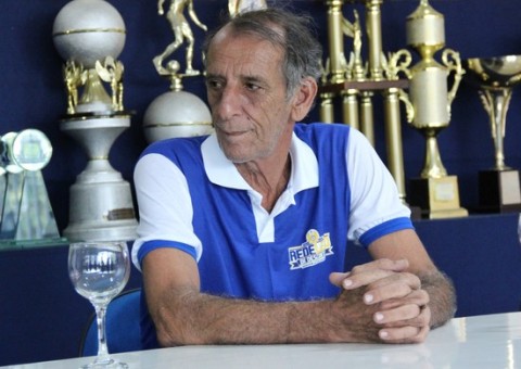 Aderbal Lana volta a comandar o Leão da Vila