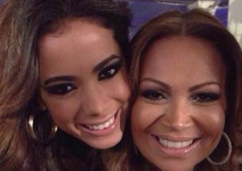 Solange Almeida anuncia participação de Anitta em seu primeiro DVD solo