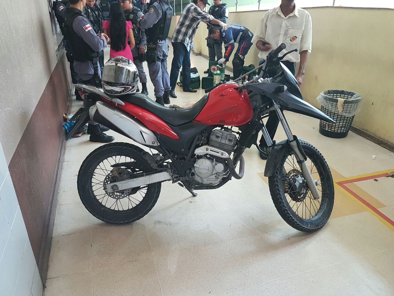 Assaltante atrapalhado atira em comparsa durante assalto no DB em Manaus