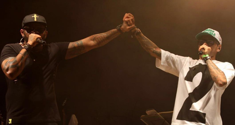 Daniel Alves posta foto com boné de torcida palmeirense e levanta rumores