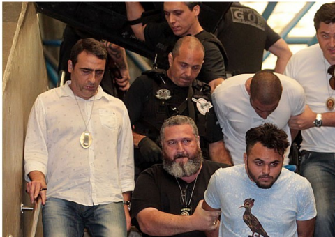 Transferência de acusados de matar camelô tem bomba e gritos na Barra Funda