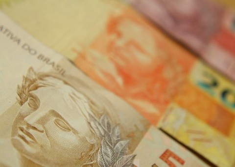 Prazo para sacar PIS/Pasep de 2014 nos bancos termina nesta quinta