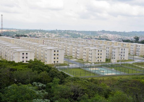Governo anuncia proposta para construção de 14 mil casas populares 