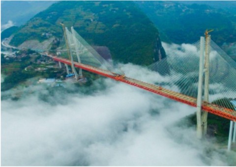 China inaugura ponte mais alta do mundo