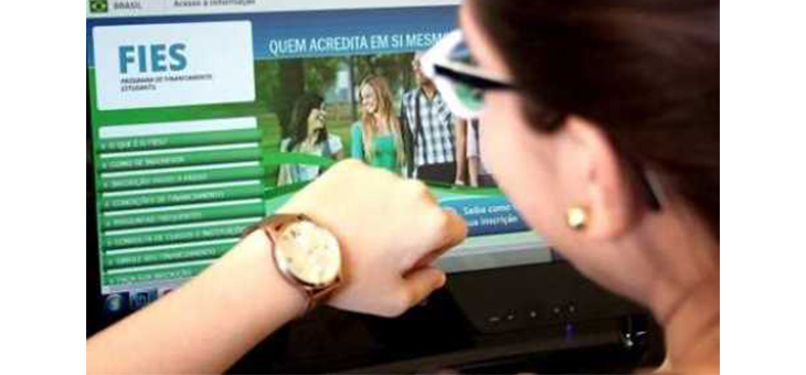 Prazo final para renovar contratos do Fies termina hoje