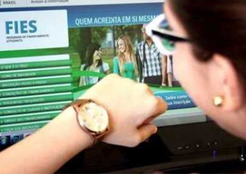 Prazo final para renovar contratos do Fies termina hoje