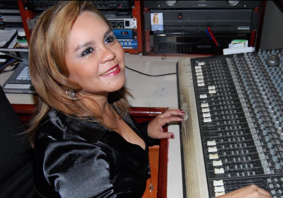 Pizzaria Sapore tem Noite de Louvor nesta sexta