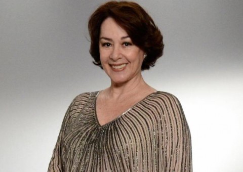 Aos 70 anos,  Nívea Maria revela desejo curioso