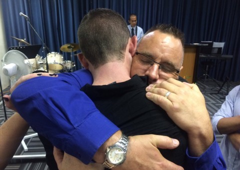 Pastor perdoa motorista alcoolizado que matou seu filho 