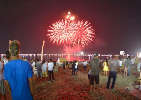 Virada de ano na Ponta Negra terá show piromusical