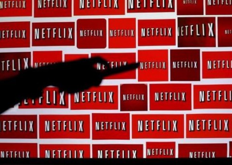 Temer sanciona lei que vai cobrar impostos da Netflix e Spotify