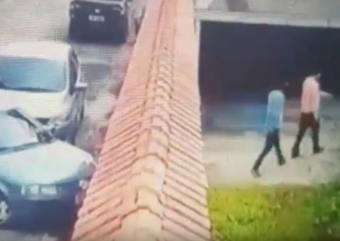 Criança é feita refém durante assalto em escritório de Manaus