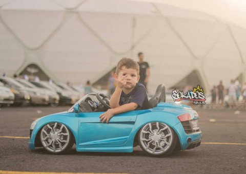 Encontro solidário reúne apaixonados por carros em Manaus 