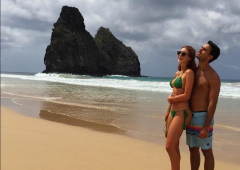 Marina Ruy Barbosa ostenta corpão em fotos em Fernando de Noronha