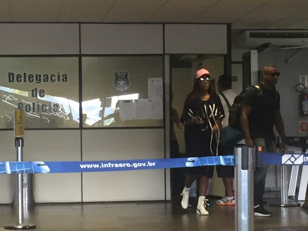  Ludmilla vai parar na delegacia após confusão em aeroporto