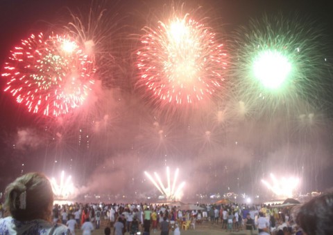 FOTOS: Veja imagens da festa de Reveillon em Manaus