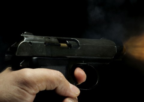 Suspeitos de assalto morrem após invadirem casa de policial em Manaus