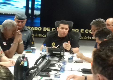 4 reféns são liberados em rebelião do Compaj; Corpos decapitados já foram identificados