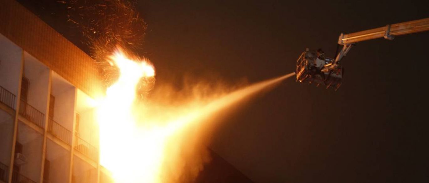  Incêndio em clínica de reabilitação deixa 3 mortos e 17 feridos 