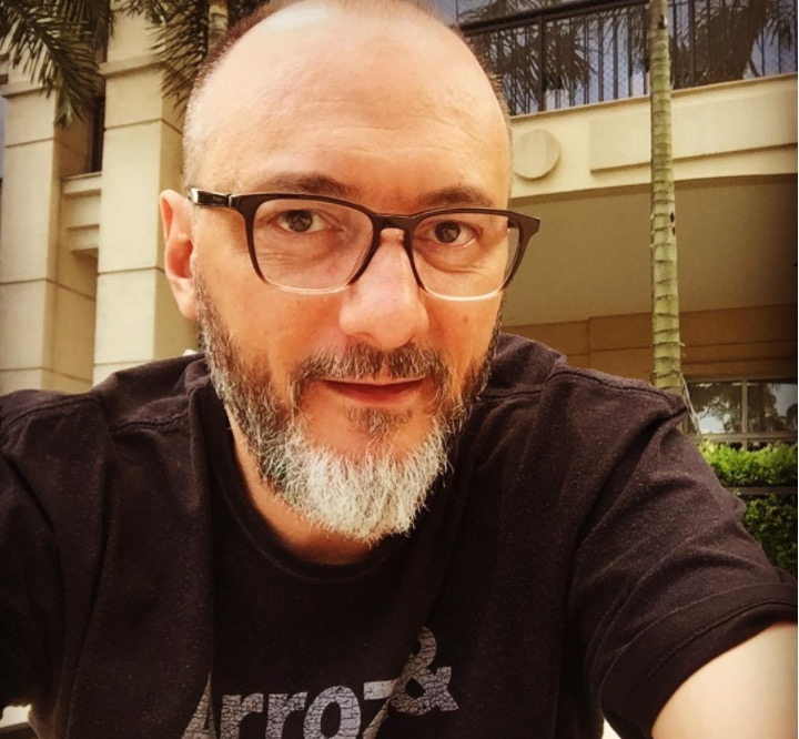 Britto Jr. desabafa após fim de contrato com a Record