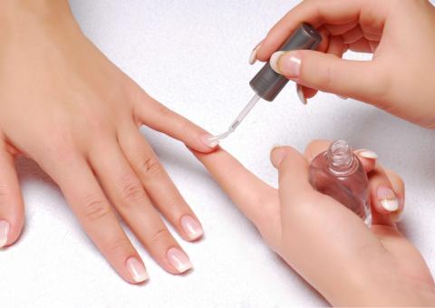 Senac oferece certificação para cabeleireiros e manicures 