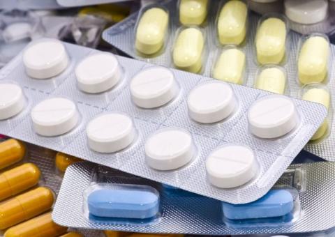 Anvisa ordena recolhimento de mais de 120 medicamentos