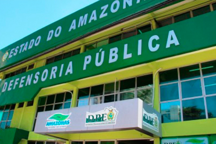 Defensoria Pública atende familiares de detentos chacinados no Compaj