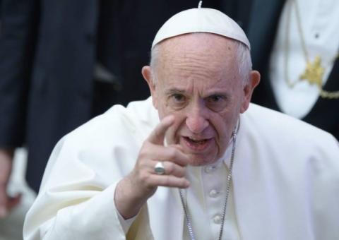 Papa lamenta massacre em Manaus e pede prisões mais dignas 