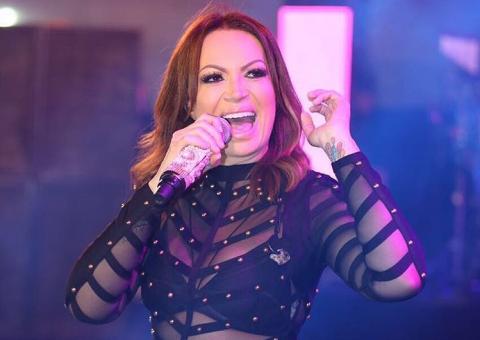 Com pneumonia Solange Almeida cancela agenda de shows