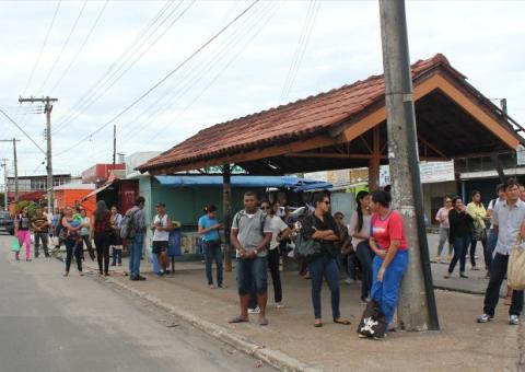 130 mil pessoas foram prejudicadas por paralisação de ônibus em Manaus