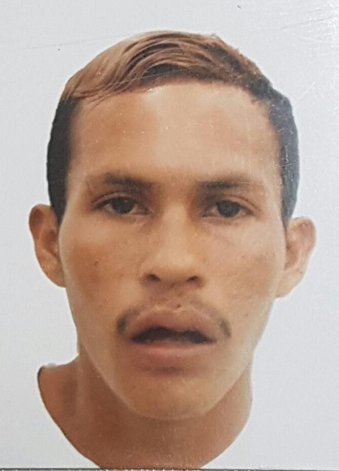 Família desesperada procura jovem desaparecido